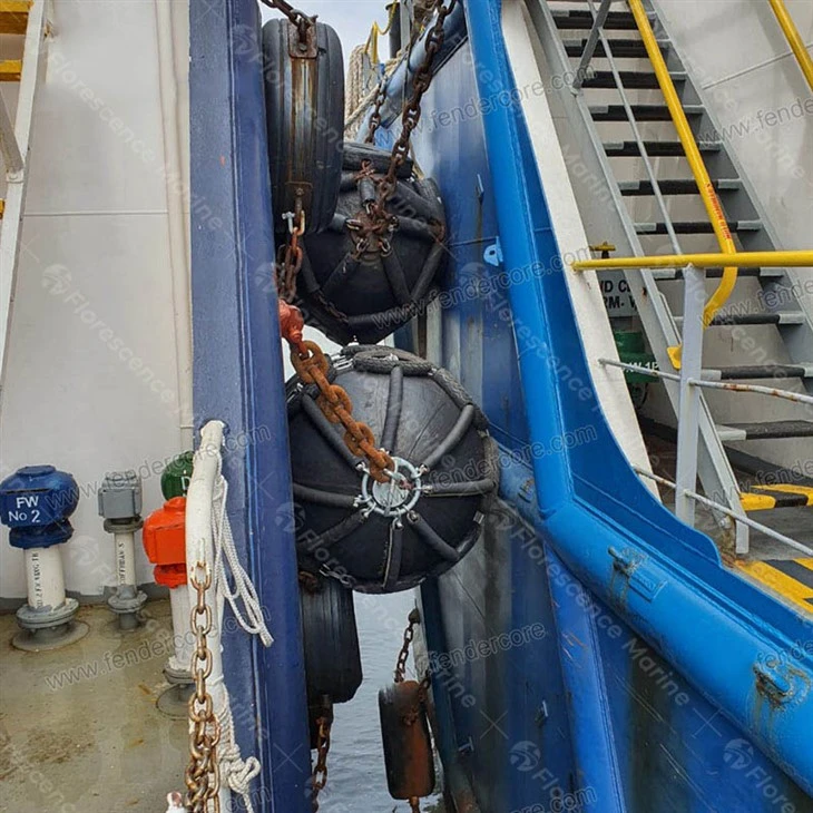 Inflating Yokohama type pneumatic fender used for ship to ship